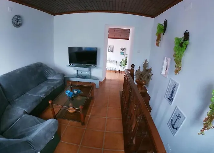 Ocean's Edge * Horta (Azores)