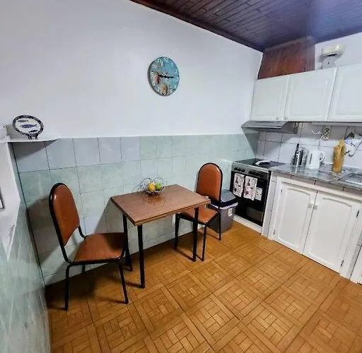 Ocean's Edge * Horta (Azores)