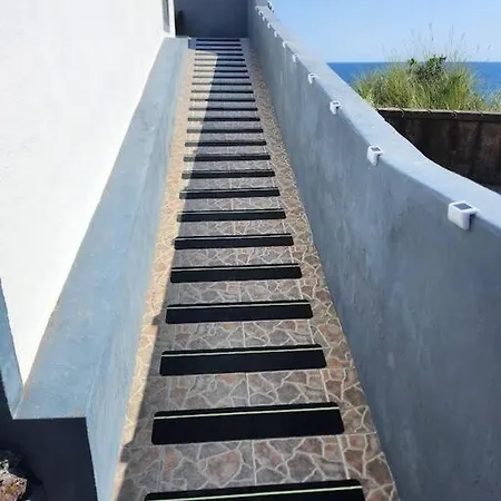 Ocean's Edge Semesterbostad Horta (Azores)