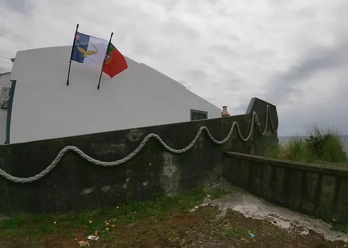 Ocean's Edge * Horta (Azores)