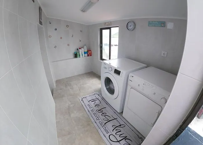 Ocean's Edge * Horta (Azores)