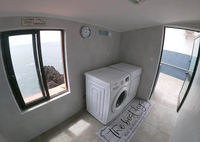 Ocean's Edge Horta (Azores)